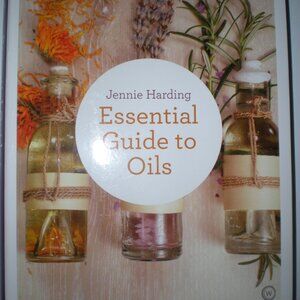Essential Guide to Oils - Jennie Harding